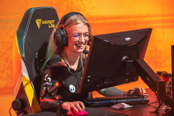 Валорант игра. Mimi valorant. Mimimimichaela. Michaela lintrup. Valorant new agent.
