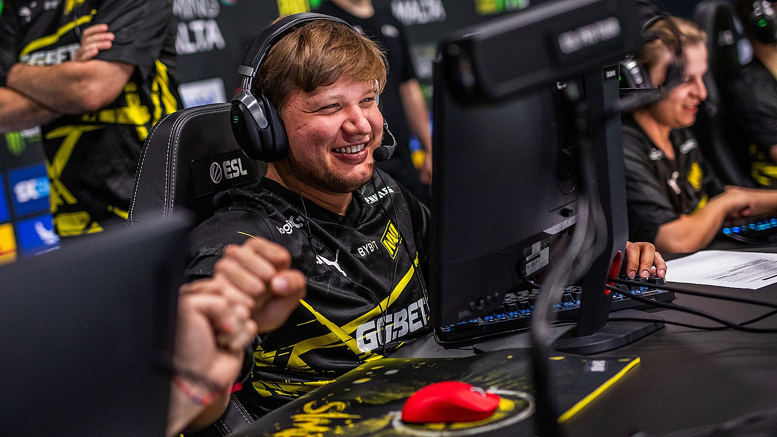 OverDrive: «NAVI пытаются распрощаться с s1mple. Я об этом слышал, это не  инсайд». CS 2 News