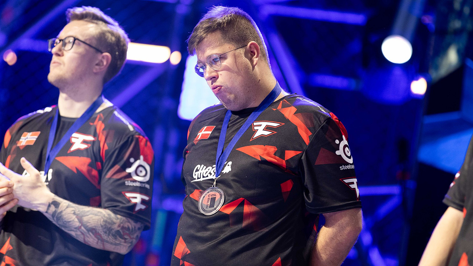 PGL выявил конфликт интересов у четырёх участников RMR — в их числе FaZe  Clan и Complexity. Новости CS 2