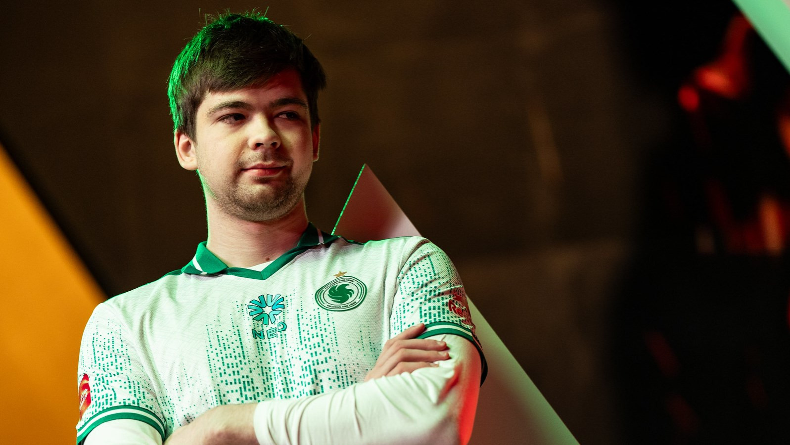 Malr1ne объяснил, почему Falcons так неуверенно играют на EWC 2025. Dota 2 News